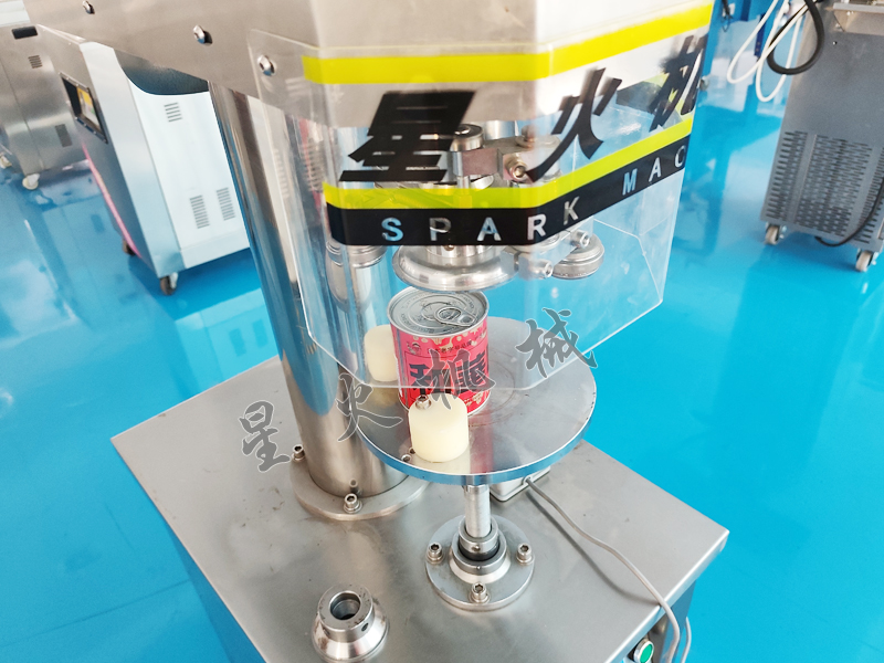 小型食品罐頭封口機細(xì)節(jié)實拍展示