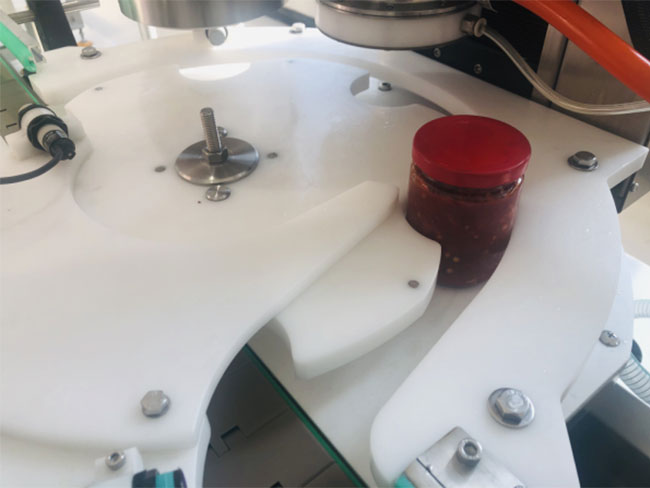 南京全自動封口機(jī)械設(shè)備細(xì)節(jié)展示