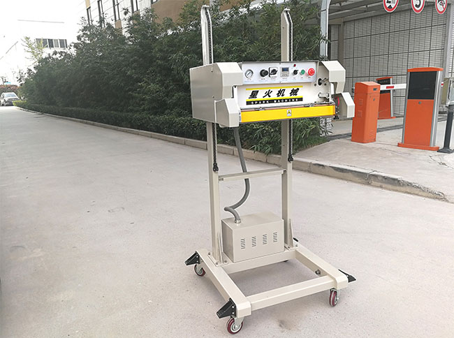 ���ϴ���ڙC(j��)�O(sh��)��չʾ