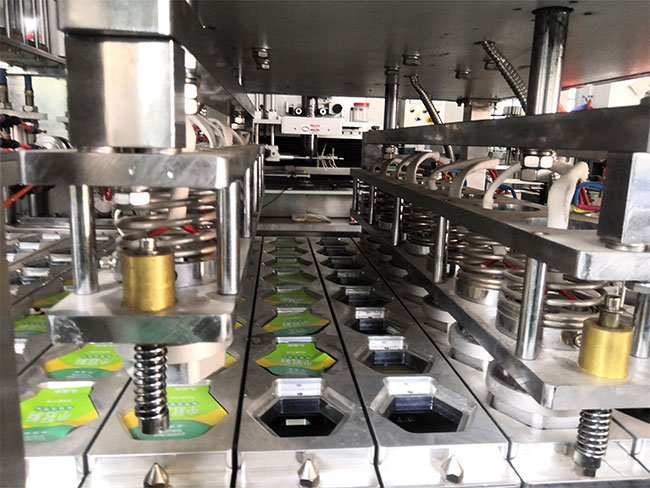 封口機(jī)設(shè)備細(xì)節(jié)展示